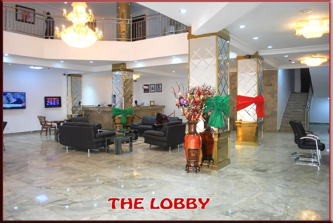 Immaculate Royal Int'L Hotel Owerri Kültér fotó